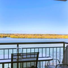 Maroochydore Riverfront Apartment
