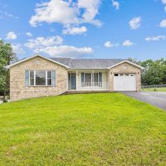 Pristine 3BR & 2bath Ranch style Near I-81 Hospitals & Downtown Martinsburg