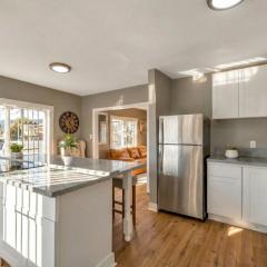 Plymouth St Guest Home near Oakland Vibes