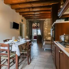 Apartment with Outdoor Dining - Happy Rentals