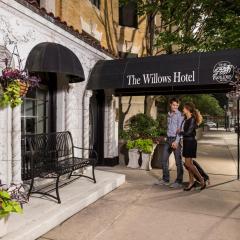 ザ ウィローズ ホテル（The Willows Hotel）
