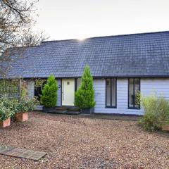 Finest Retreats - Ploughmans Row No 1 at Dairy Cottages