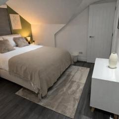 Modern Attic Apartment, E10