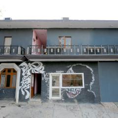 Hotel O by OYO White House