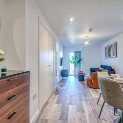 1 Bed Flat in Eccles 1 Min Walk to Train & Tram