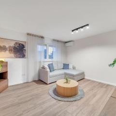 Unique Designer Apartment Near Center