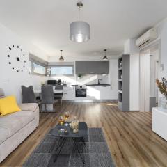 Exklusives Apartment nur 50 Meter zum Yachthafen und nur 300 Meter zum Strand