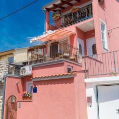 Romantisches Apartment nur 500 Meter zum Sandstrand mit Klima, WiFi, Waschmaschine