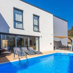 Atemberaubende Villa am Liebespfad mit Privatpool, Meerblick, Moskitonetzen, BBQ-Bereich