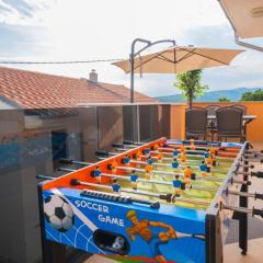 Zentrumsnahes Ferienhaus mit Privatparkplatz, Eintrittskarten für Bootsausflug und Aquarium