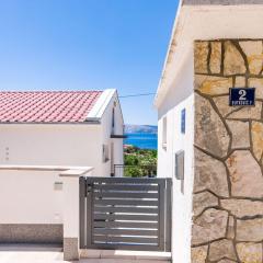 Lichtdurchflutetes Apartment nur 500 Meter zum Strand mit traumhafter Terrasse