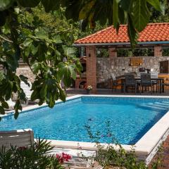 Mediterrane Villa mit Privatpool, Meerblick, Hundefreundlich, Grill, Privatparkplatz