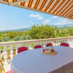 Charmantes Apartment nur 200 Meter zum Strand mit Parkplatz, Spülmaschine, Grillbereich