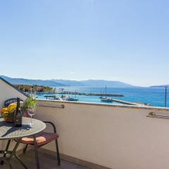 Modernes Studio-Apartment nur 100 Meter zum Strand mit traumhaften Meerblick