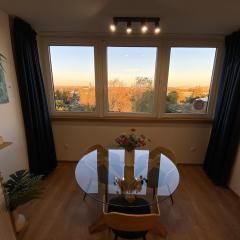 G604 - Panorámás, felújított, teljesen felszerelt lakás