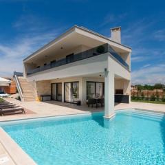 Villa Perla by Villsy