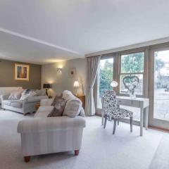 4 Bed in Stoney Middleton oc-c34609