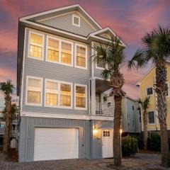 Pavilion a la Plage on Isle of Palms PORCH, GAS GRILL, STEPS FROM THE BEACH!