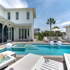 Brand New Luxury 6 bedrooms, 7.5 bathrooms, pool, spa, elevator, ocean views