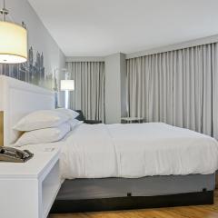 802 King Corner Near MetLife & American Dream