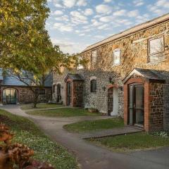 Spacious 2 Bedroom Coastal Cottage nr Bude