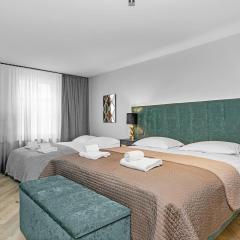 Backyard Apartments by Heimaleiga