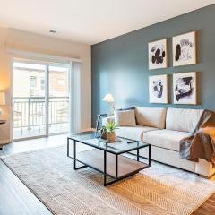 Landing Spectacular 2BD in College View