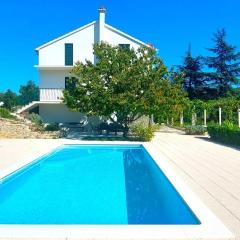 Villa Bacio with new heated pool