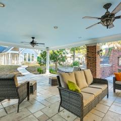 1 Block to Sims Park Spacious Getaway with Balcony