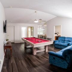 Modern Retreat Near DAY Airport & Metropark