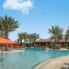 Stunning 2nd floor 2/2 condo at Esplanade Golf & Country Club - Wait N Sea