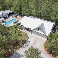 5 Minutes from Lake - Cozy Home with Heated Pool