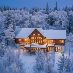 Secluded Custom 5 BR with Panoramic Mountain Views