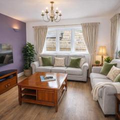 Peaceful Dog-Friendly Stone Country Retreat