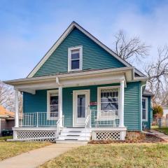 Walk to Nightlife District! Omaha Benson Bungalow