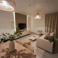 Unique Luxury - Saadiyat 2 BDR - Designer's Dream - 5 min walk from NYU - 5 min from Louvre, Zayed Museum, Mamsha