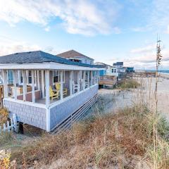 K1323 Wayfarer's Rest. Oceanfront, Right on Beach! Watch Dolphins & Pelicans