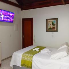 Apartamento com Quintal - Ar Cond - Ótima Localização