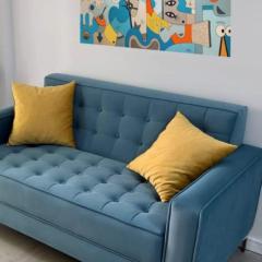 NUEV0, Catamarca y España, a metros del RIO, con cochera en el edificio