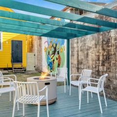 Spacious MidCity Shotgun Local MGXmasFest Stay!