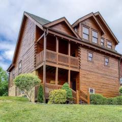 Pinewood Lodge by Beyond Expectations w Hot Tub