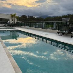 Apartamento Belíssimo - Centro Bertioga - Piscina, Academia e Sauna Coletiva