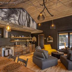 TAIGA Luxury Wooden Chalet with Spa & Sauna 3BR 3BA