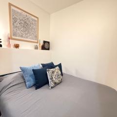 Studio one street away from the Marais!