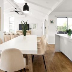 Spacious 4BR 3 Bathroom Sunnybank Retreat