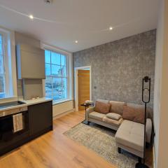 Luxury 2 bedroom Stay near Central London