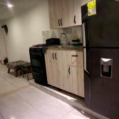 Casa Marin Suba, tres niveles a 30 Min del airport