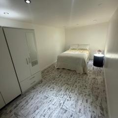 Devonshire Hill Apartment