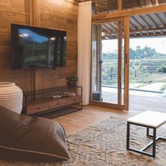 Luxury 2BR Ricefield Villa, Pool & Sunset Views