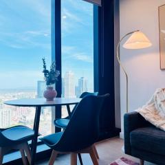 380 Melbourne - High-Rise City View Apt in CBD